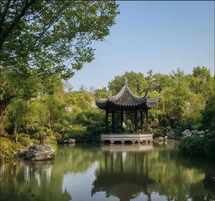 龙井初礼餐饮有限公司